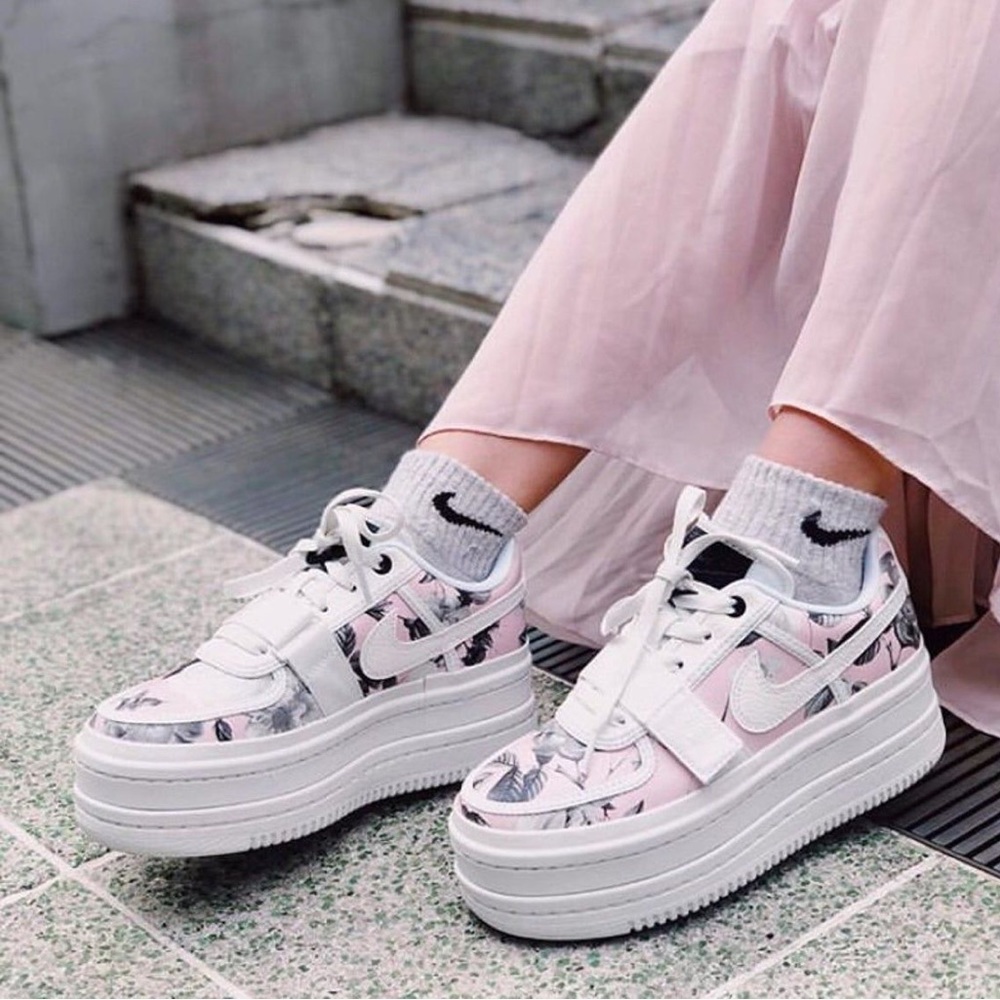 Nike - Vandal 2K Platform Sneakers (Floral)